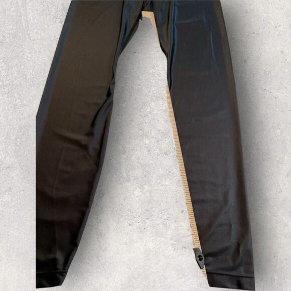 Kira Grace Santeen Black Leggings Women’s M Made in USA High Waist Yoga Workout - Picture 5 of 9